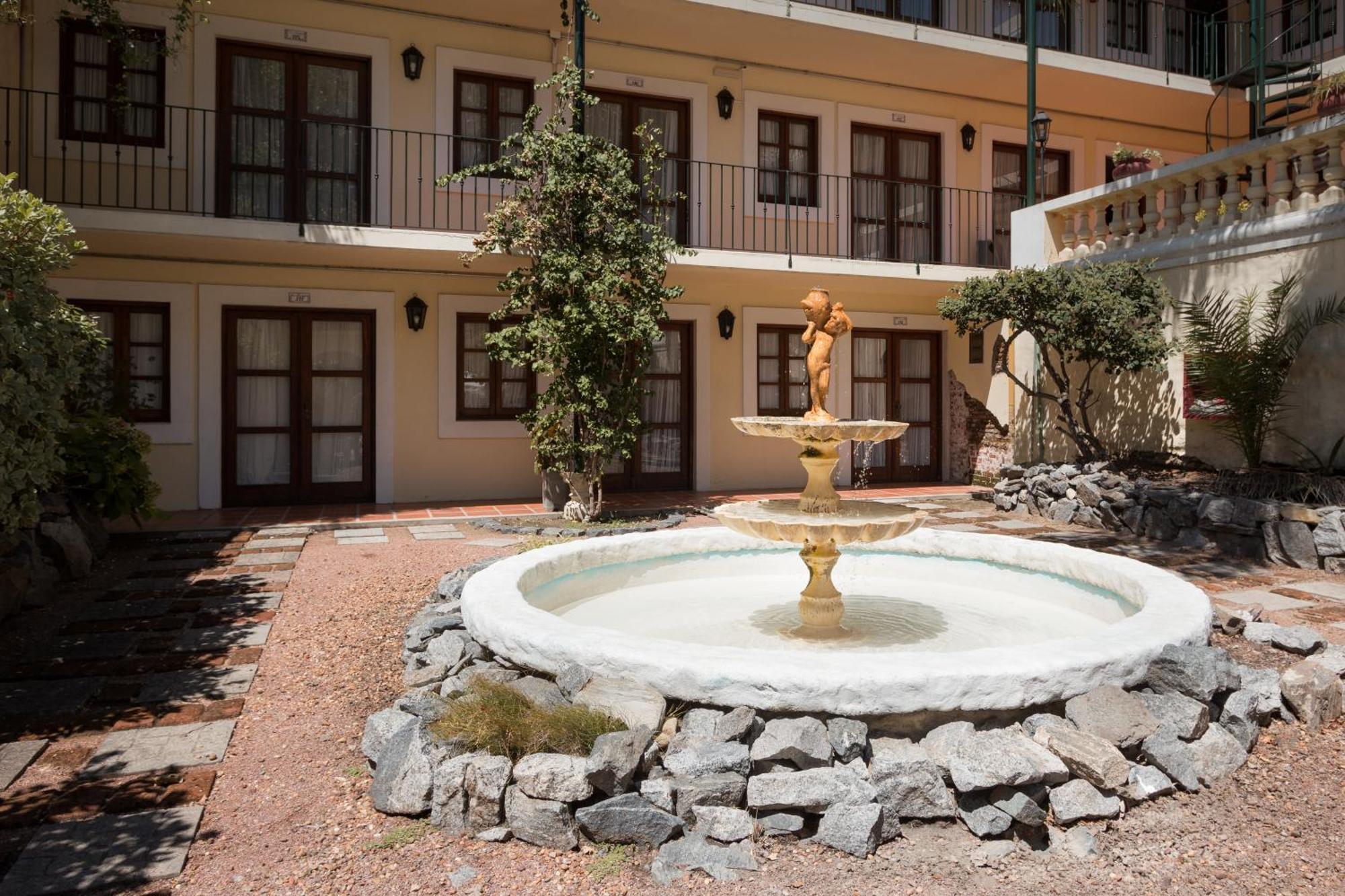 Don Antonio Posada Colonia del Sacramento Exterior foto